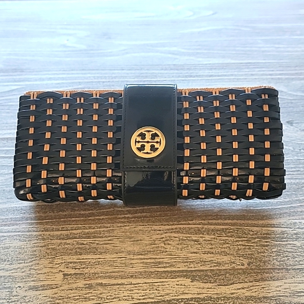 Tory Burch patent leather cluth